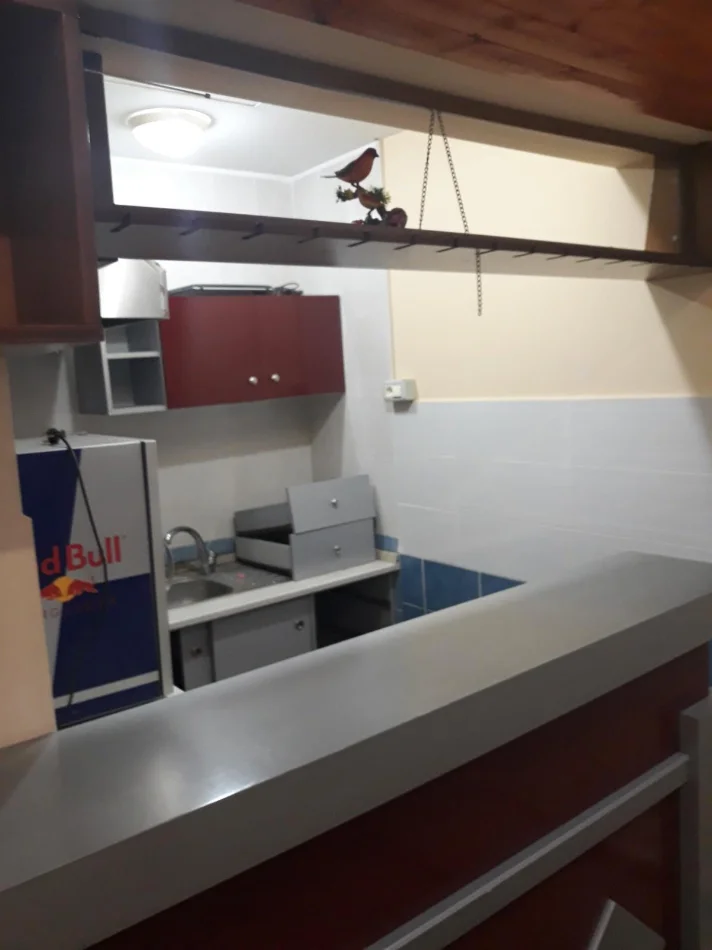 Tirane, jepet me qera lokal Kati 0, 35 m² 300 € (Komuna e Parisit)