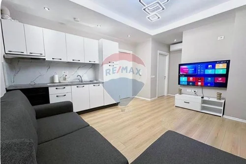 Tirane, jepet me qera apartament 2+1 Kati 1, 75 m² 900 € (rruga e dibres)