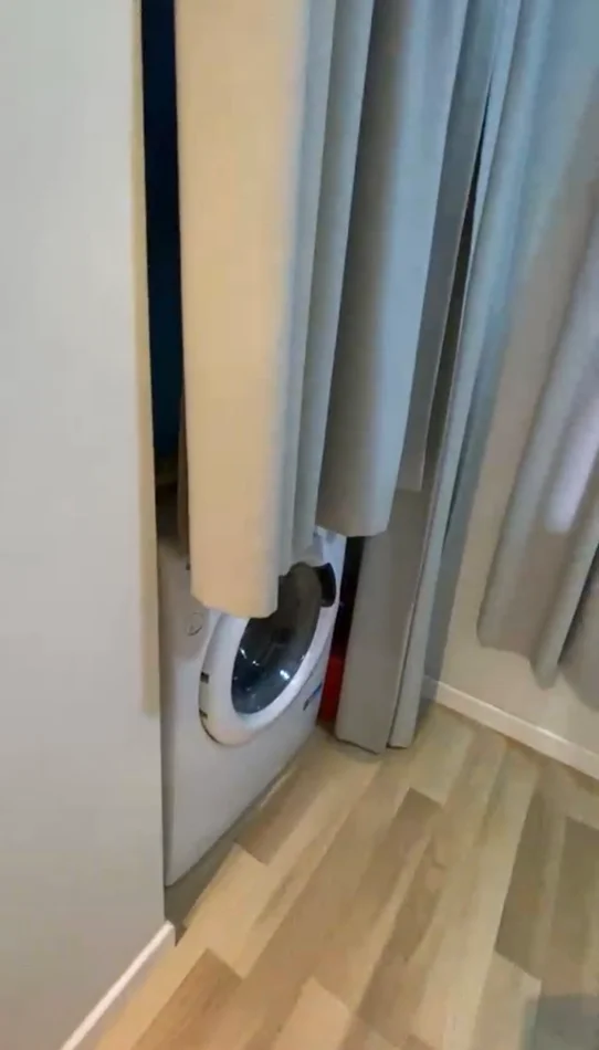 Tirane, jepet me qera apartament 1+1 Kati 3, 55 m² 550 € (Ministria e Drejtesis ,Rruga Fortuzi)