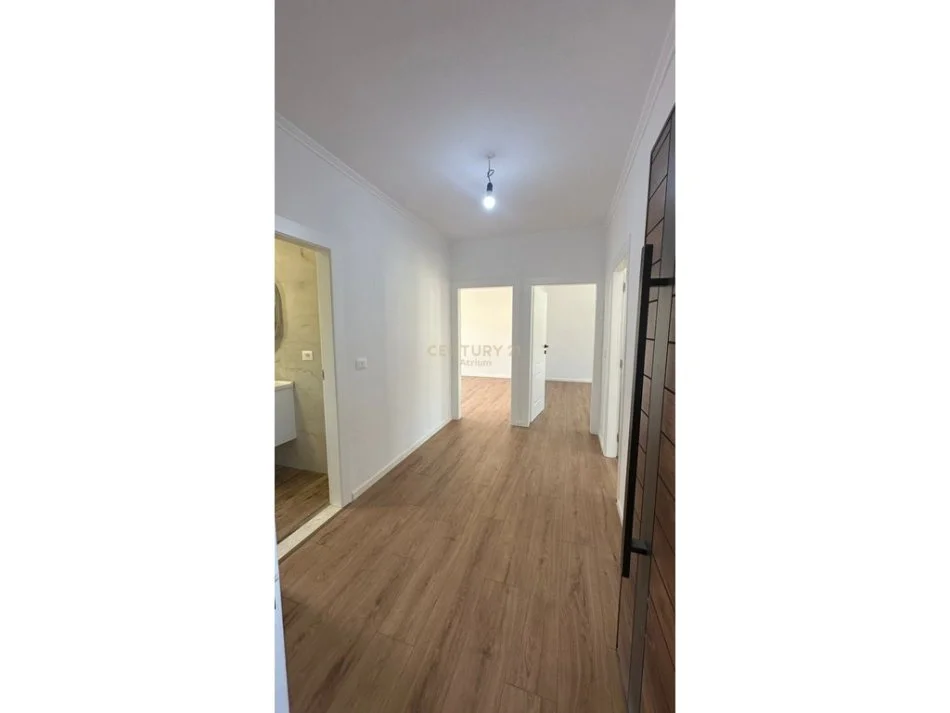 Tirane, shitet apartament 2+1 Kati 4, 73 m² 129.000 € (QSUT)