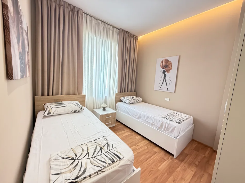 Tirane, jepet me qera apartament , 80 m² 1.300 € 
