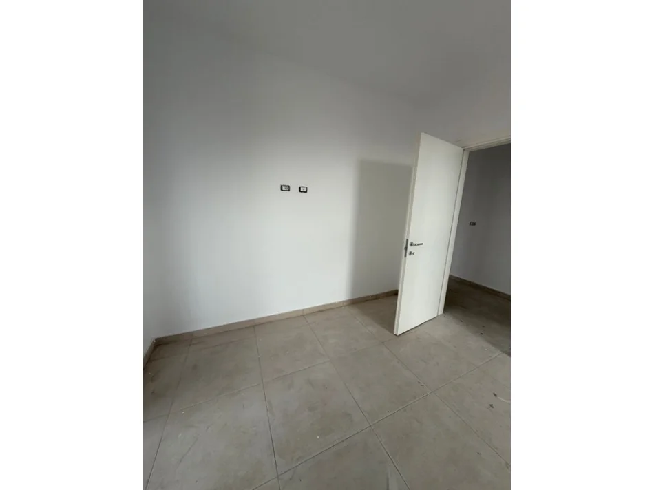 Tirane, shes apartament 1+1+Aneks+Ballkon Kati 8, 59 m² 100.300 € 