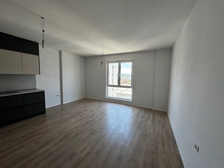Tirane, jepet me qera apartament 2+1+Ballkon , 102 m² 420 € (Univers City, Tirane)