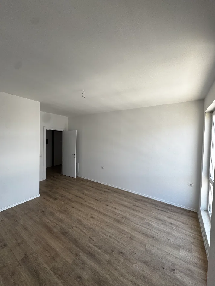 Tirane, jepet me qera apartament 2+1+Ballkon , 102 m² 420 € (Univers City, Tirane)