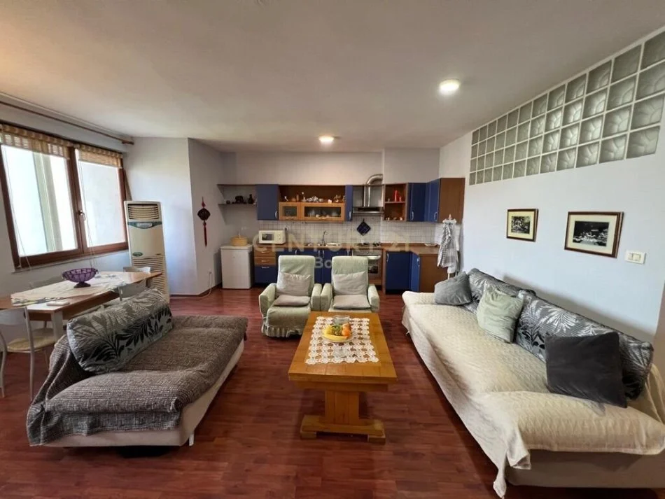 Tirane, jepet me qera apartament 2+1 Kati 4, 130 m² 650 € 