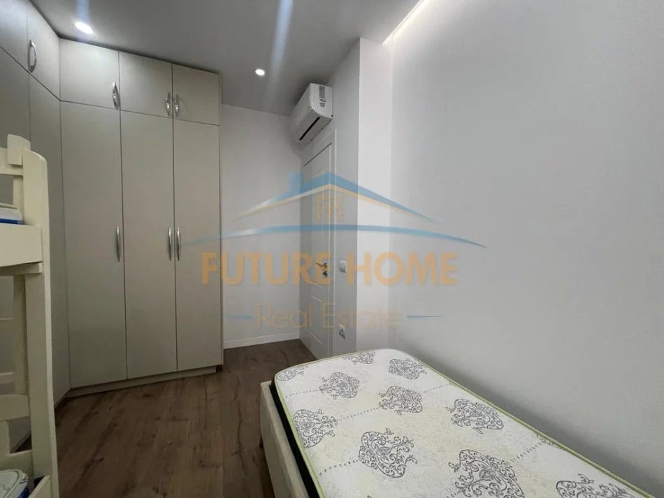 Tirane, shitet apartament 2+1+Ballkon Kati 7, 101 m² 200.000 € (Ministria e kultures kinostudio)