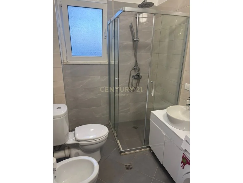 Durres, shitet apartament 1+1 Kati 6, 72 m² 120.000 € (Golem)