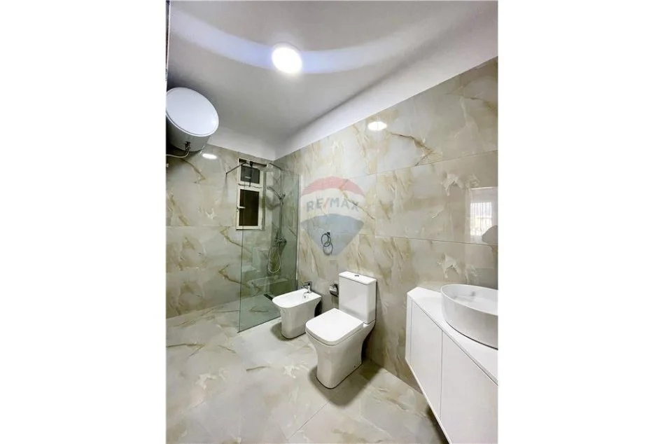 Tirane, jepet me qera apartament 2+1 Kati 6, 108 m² 1.300 € (Sami Frasheri)