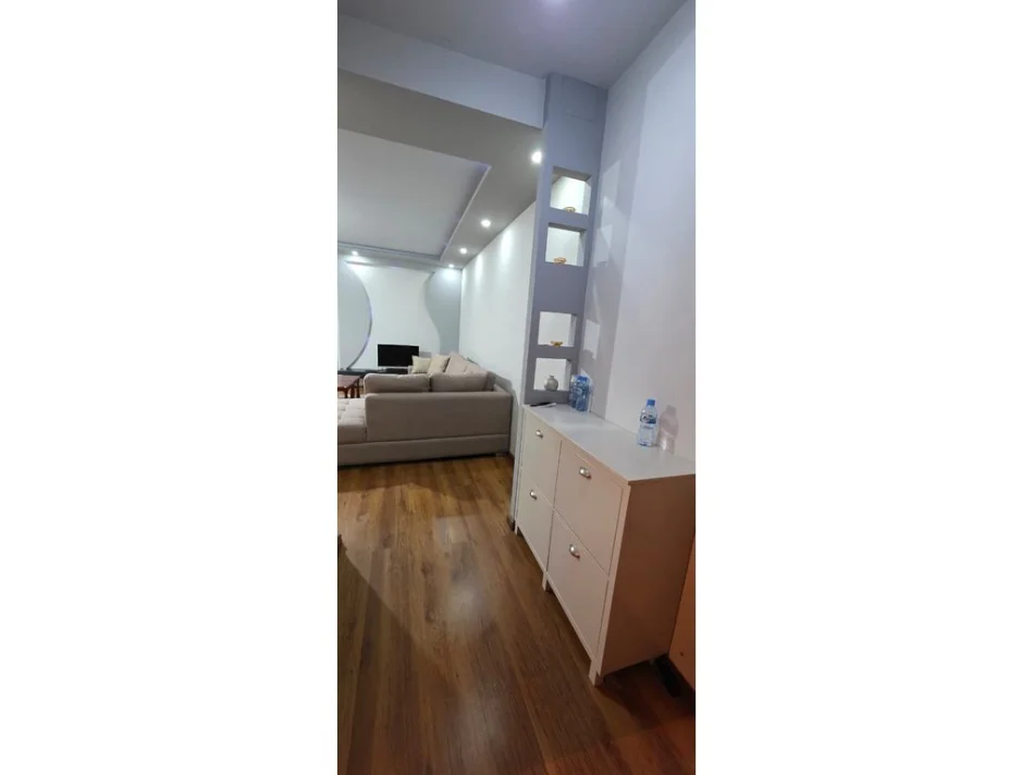 Tirane, shes apartament 2+1+Aneks+Ballkon Kati 5, 96 m² 180.000 € 