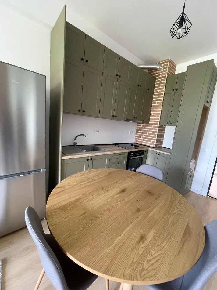 Tirane, jepet me qera apartament 1+1+Ballkon Kati 4, 50 m² 450 € (Rruga Pasho Hysa)