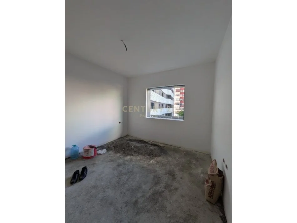 Tirane, shitet apartament 2+1+Aneks+Ballkon Kati 2, 108 m² 269.900 € (Corner Rezidenc)