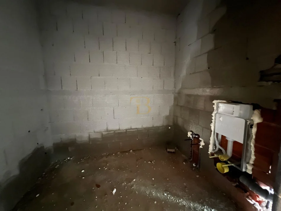 Tirane, shitet apartament 1+1 Kati 3, 69 m² 130.000 € 