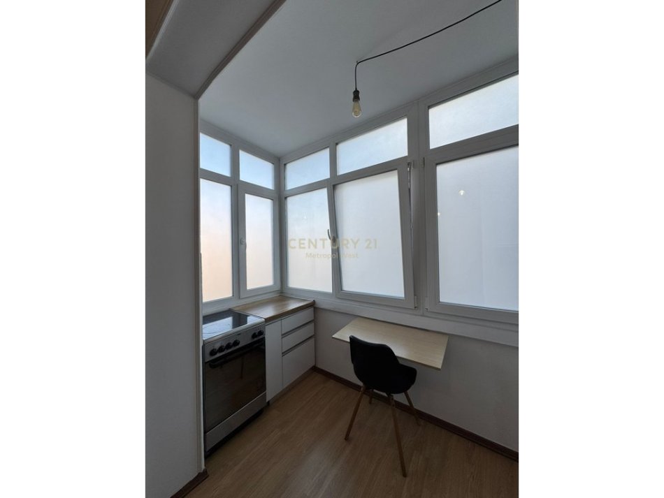Tirane, shitet apartament 1+1 Kati 2, 69 m² 210.000 € (Kafe Flora)