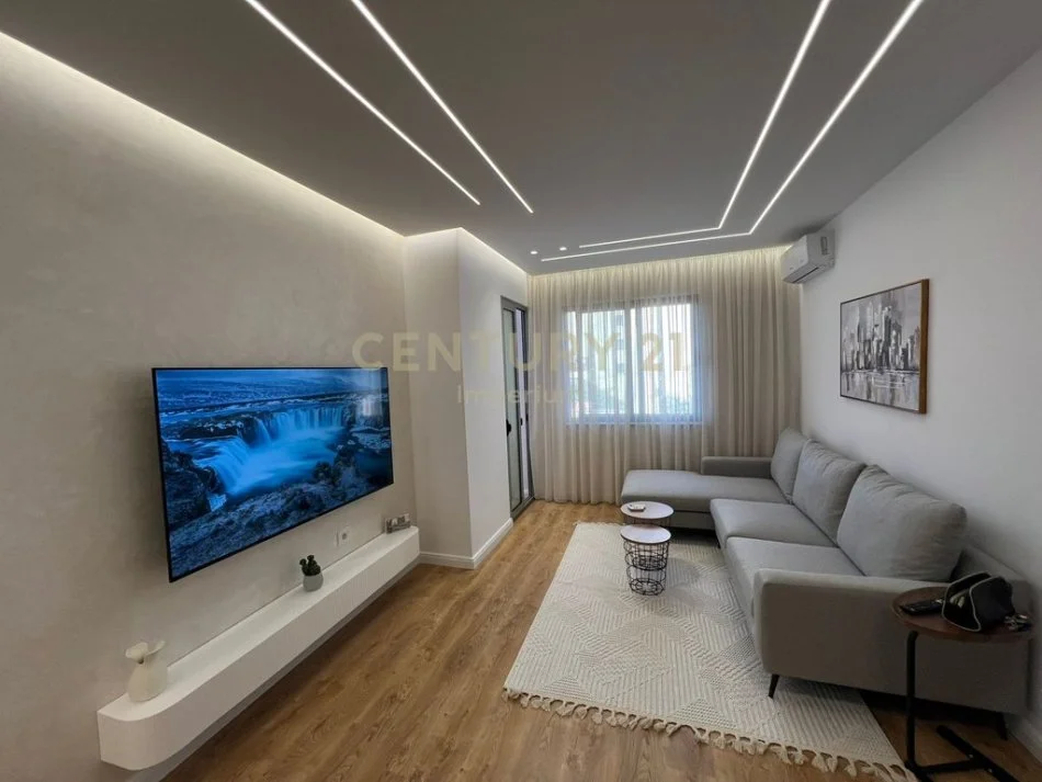 Tirane, shes apartament 1+1 Kati 1, 37 m² 690.000 € 