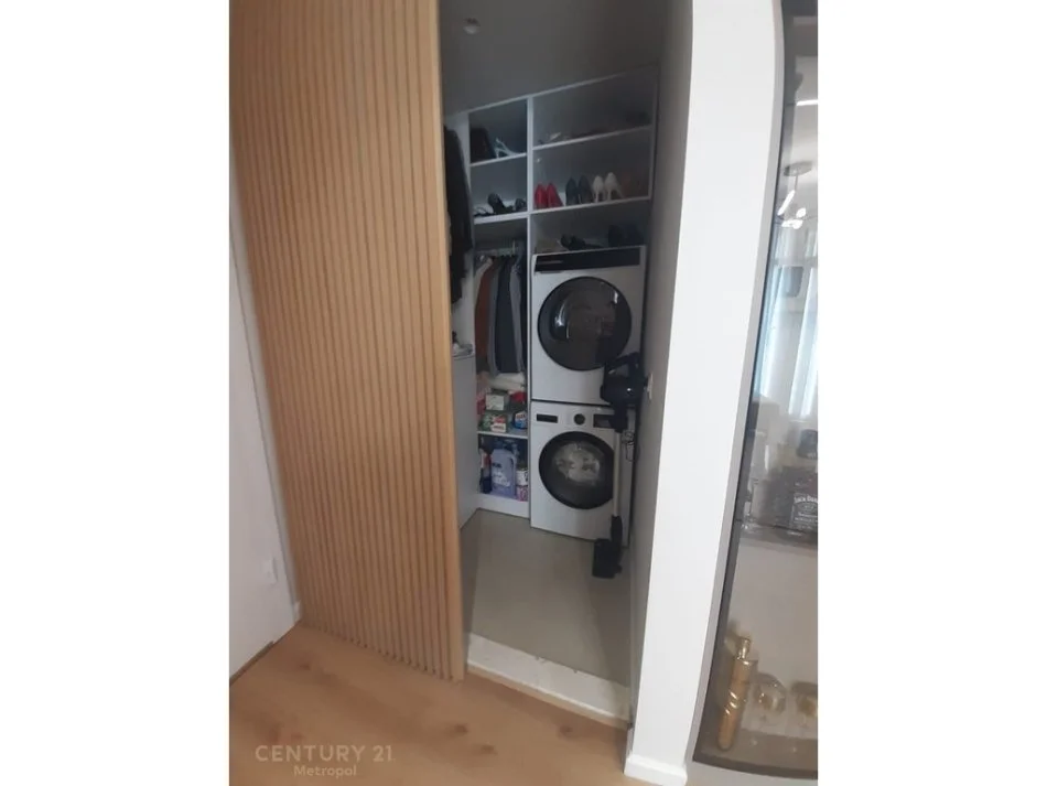 Tirane, shitet apartament 2+1 Kati 5, 97 m² 225.000 € (Residenca Avid)