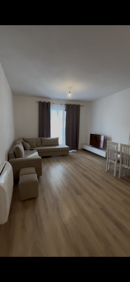 Tirane, jepet me qera nga Pronari, pa-komision apartament 2+1+Ballkon Kati 3, 100 m² 601 € 