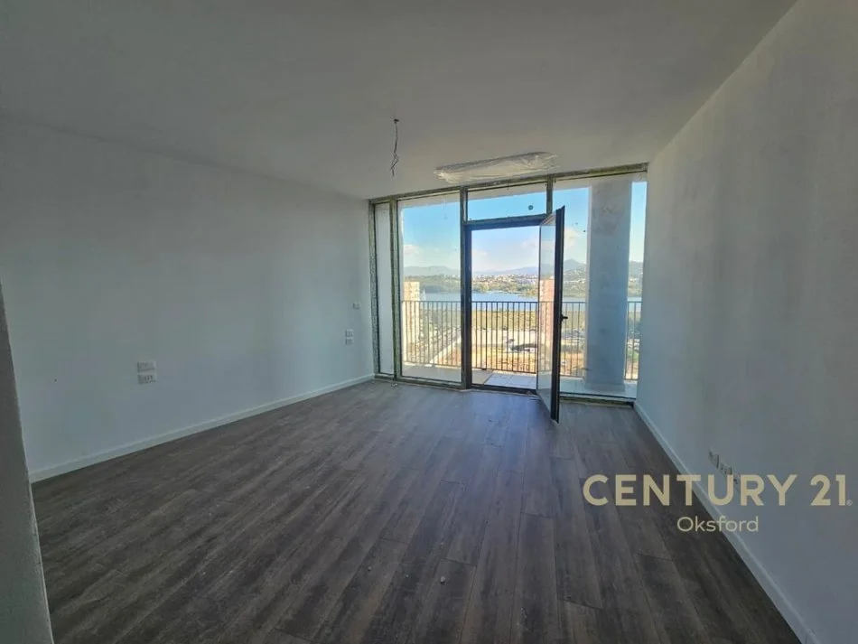 Tirane, shitet apartament 3+1+Aneks+Ballkon Kati 12, 213 m² 700.000 € (Lake View)
