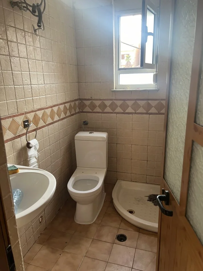 Durres, jepet me qera apartament 1+1 Kati 2, 70 m² 250 € 