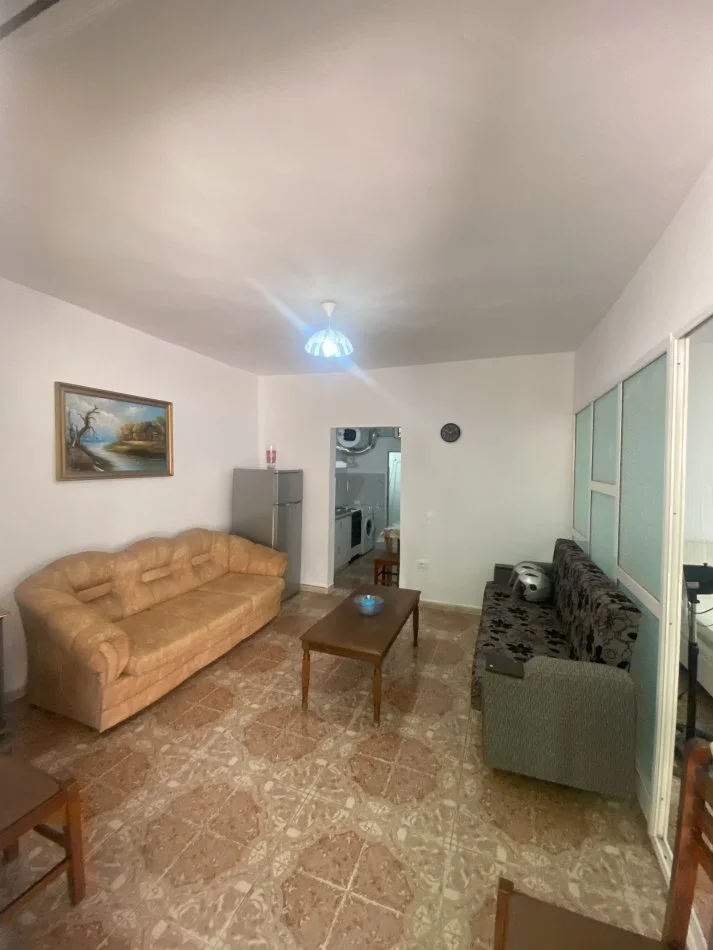 Tirane, jepet me qera Vile 1+1+Ballkon , 60 m² 300 € (Thanas ziko)