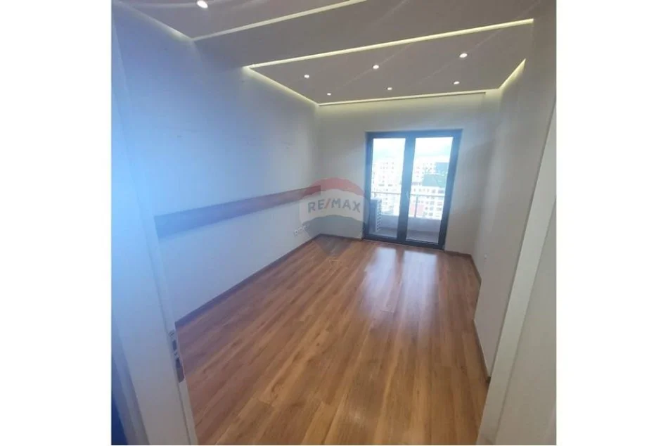 Tirane, shitet apartament 3+1+2+Depo , 145 m² 410.000 € (Zogu i Zi)
