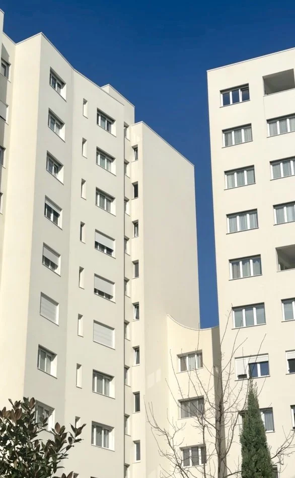 Tirane, shitet apartament 2+1 , 130 m² (Fusha e Aviacionit)