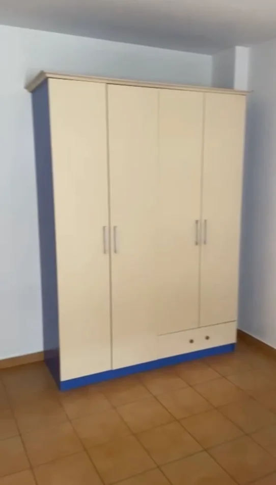 Tirane, jepet me qera apartament 2+1 Kati 8, 100 m² 550 € (Rruga e Kavajes prane Square 21)