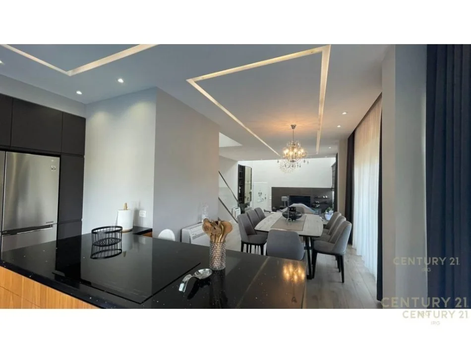 Tirane, shitet Vile 2 Katshe , 300 m² 600.000 € (Kodra Diellit)