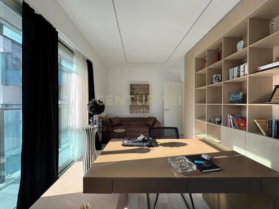 Tirane, shes apartament 2+1 Kati 8, 145 m² 550.000 € 