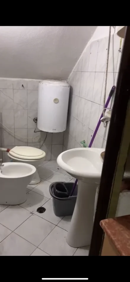 Garsoniere 200 € (Rruga Jordan Misja)