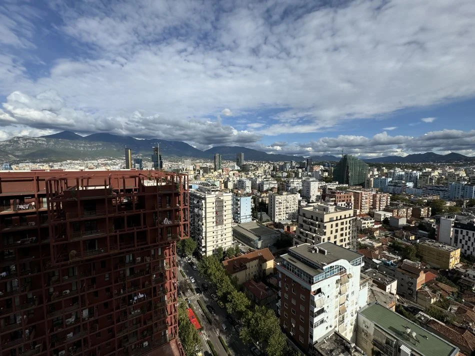 Tirane, jepet me qera ambjent biznesi Kati 18, 160 m² 1.700 € 