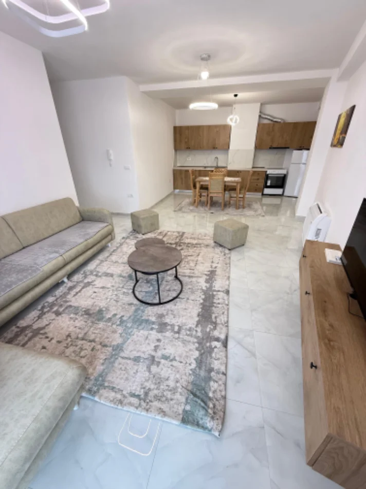 Tirane, jepet me qera apartament 2+1 Kati 8, 130 m² 600 € (Kompleksi Jolla Astir)