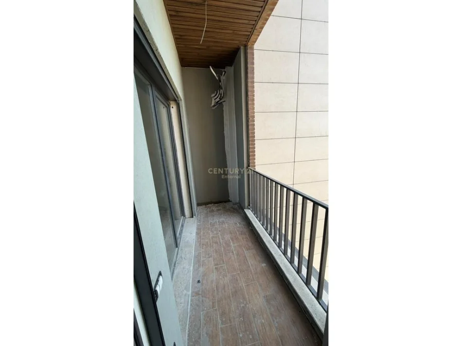 Tirane, shes apartament 1+1 Kati 7, 54 m² 125.000 € (Pallati me Shigjeta)