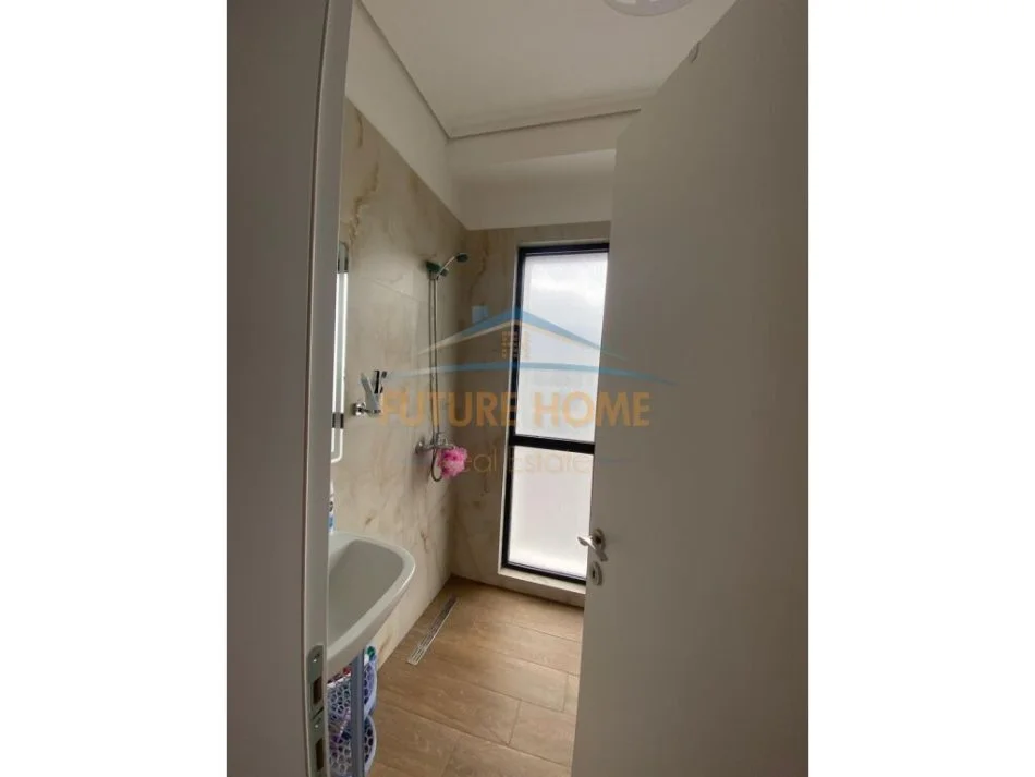 Tirane, shitet apartament 1+1+Ballkon Kati 11, 59 m² 150.000 € (Farmacia 10)