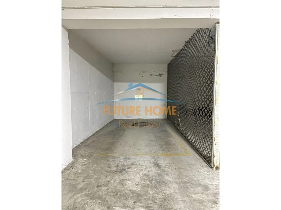 Tirane, shitet apartament 1+1+post parkimi Kati 4, 76 m² 160.000 € (Shkolla e Kuqe)