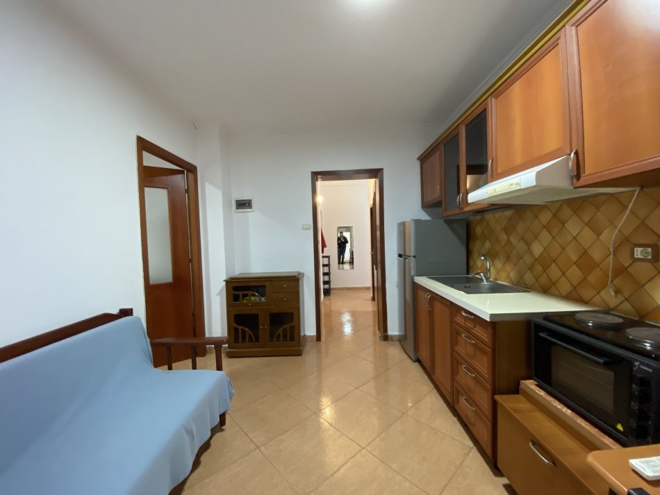 VASIL SHANTO 1+1 ME QIRA