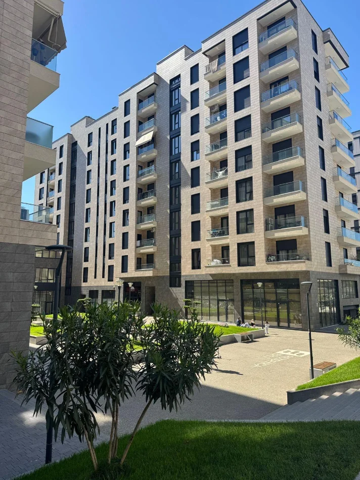 Tirane, jepet me qera apartament 1+1 Kati 2, 64 m² 550 € (Residenca Erli ne Porcelan)