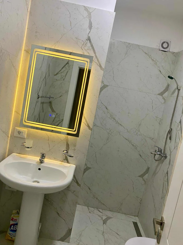 Tirane, jepet me qera apartament 1+1 Kati 2, 64 m² 550 € (Residenca Erli ne Porcelan)