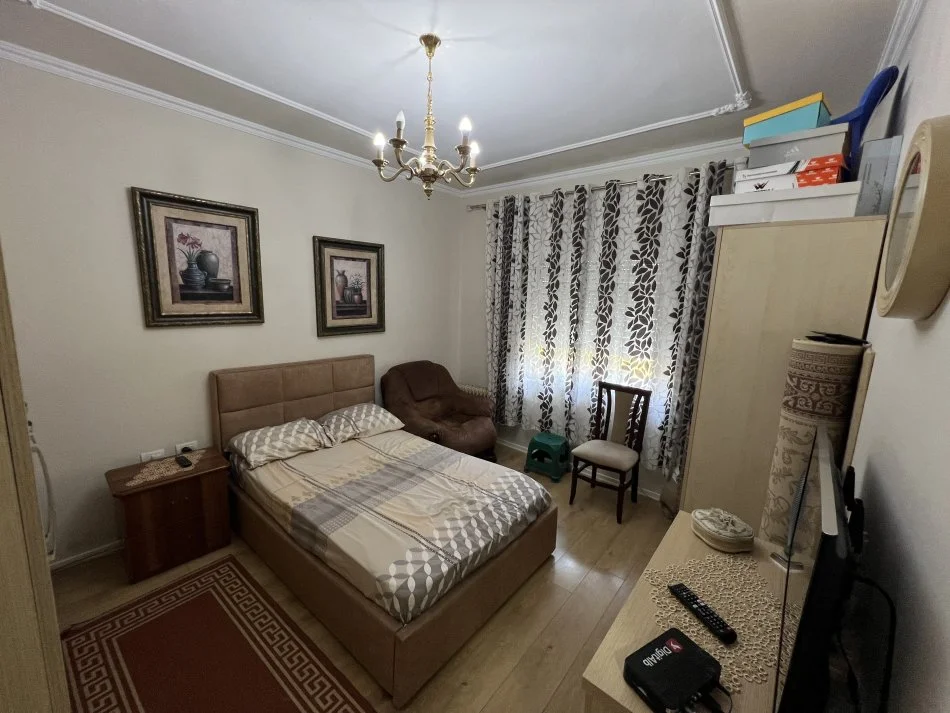 Tirane, shes apartament 2+1 Kati 4, 64 m² 160.000 € (Ish Ekspozita)