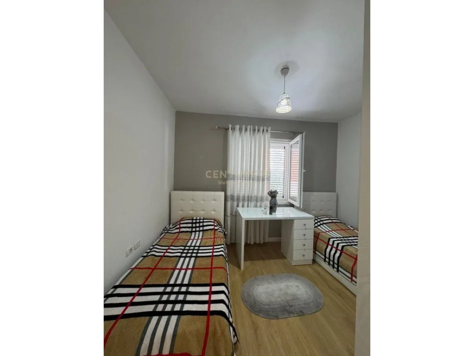 Tirane, shitet apartament 2+1 Kati 2, 91 m² 155.000 € (Fresk)