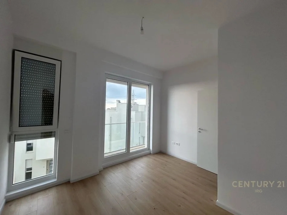 Tirane, jepet me qera Vile 2 Katshe , 295 m² 1.300 € (Residenca Aba)