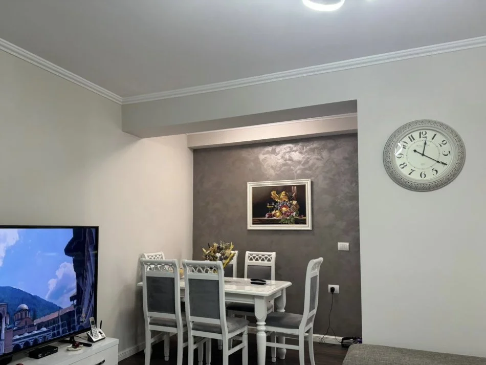Tirane, shitet apartament 2+1+Ballkon Kati 4, 113 m² 280000 € (Selvia)