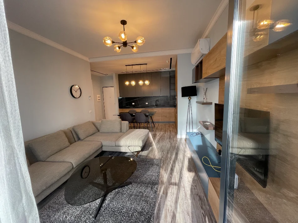 Tirane, jepet me qera nga Pronari, pa-komision apartament 1+1+Ballkon Kati 3, 76 m² 900 € (Rruga e Kosovareve)
