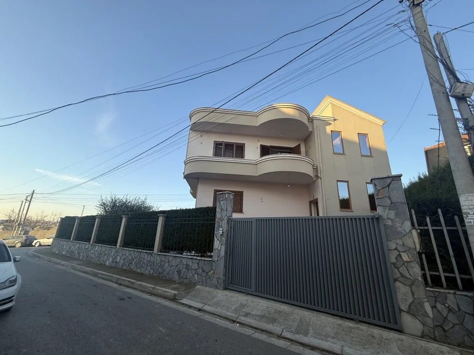 Xhamia BABRRU !!!!!! Shitet Vile 2 Katshe Kati 2, 534 m² 280.000 € (Tek Xhamia Babrru) !!!!!!!!!!