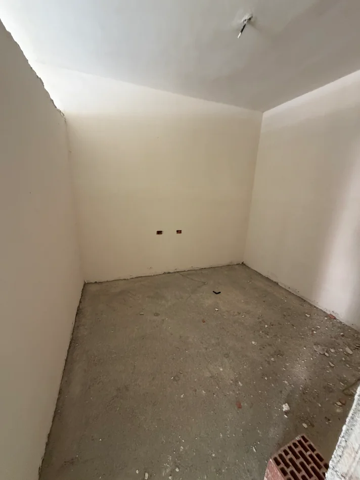 Durres, shitet apartament 2+1+Ballkon Kati 3, 60 m² 72.000 € (Mali robit golem)