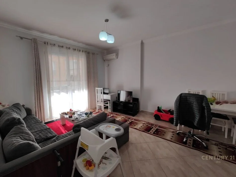 Tirane, shitet apartament 1+1 Kati 1, 80 m² 130.000 € (Xhanfize Keko)