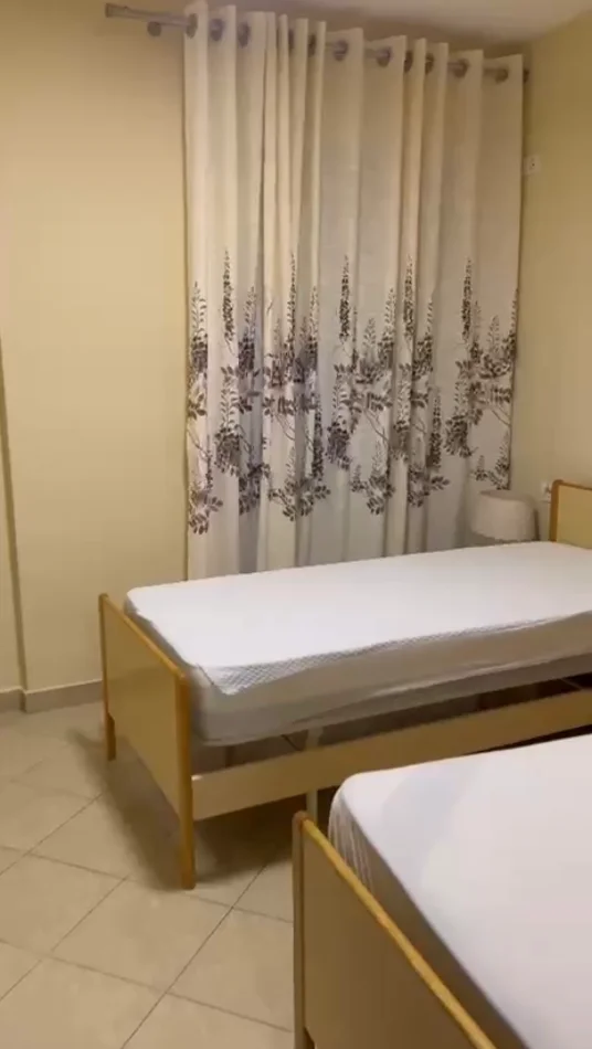 Tirane, jepet me qera apartament 1+1 Kati 5, 65 m² 450 € (Globe rruga Stavri Themeli)