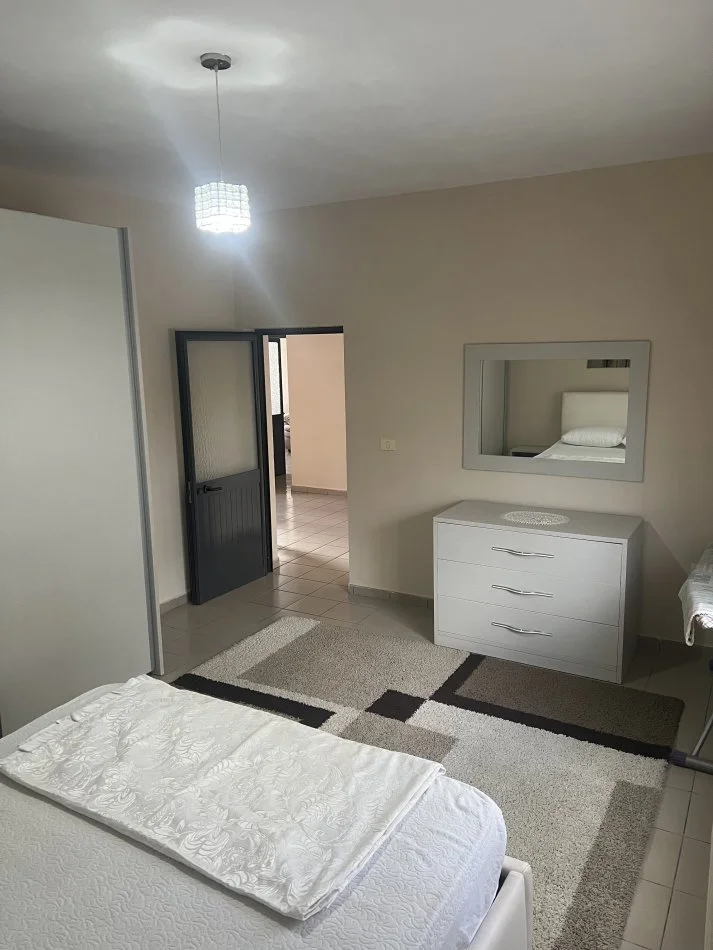 Tirane, jepet me qera Vile 1+1+Ballkon Kati 2, 90 m² 400 € (Gazmend Zajmi, Don Bosko)