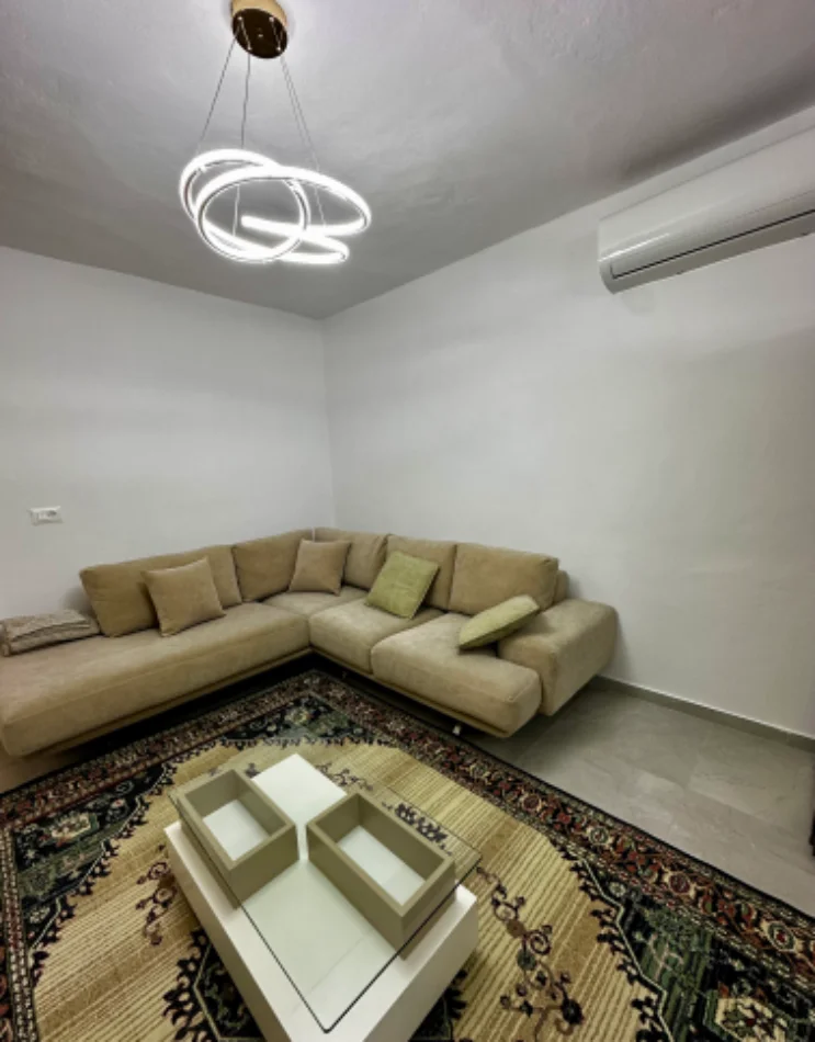 Tirane, jap me qera apartament duplex 2+1 , 