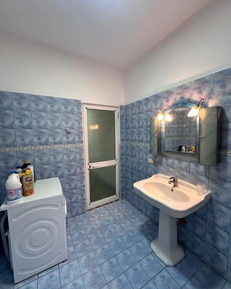 Tirane, jepet me qera apartament 1+1 Kati 0, 68 m² 350 € (Astir)