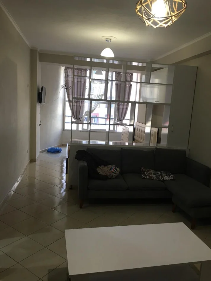 Tirane, jepet me qera garsonier Kati 4, 35 m² 350 € (Astir tek Market Diambe)
